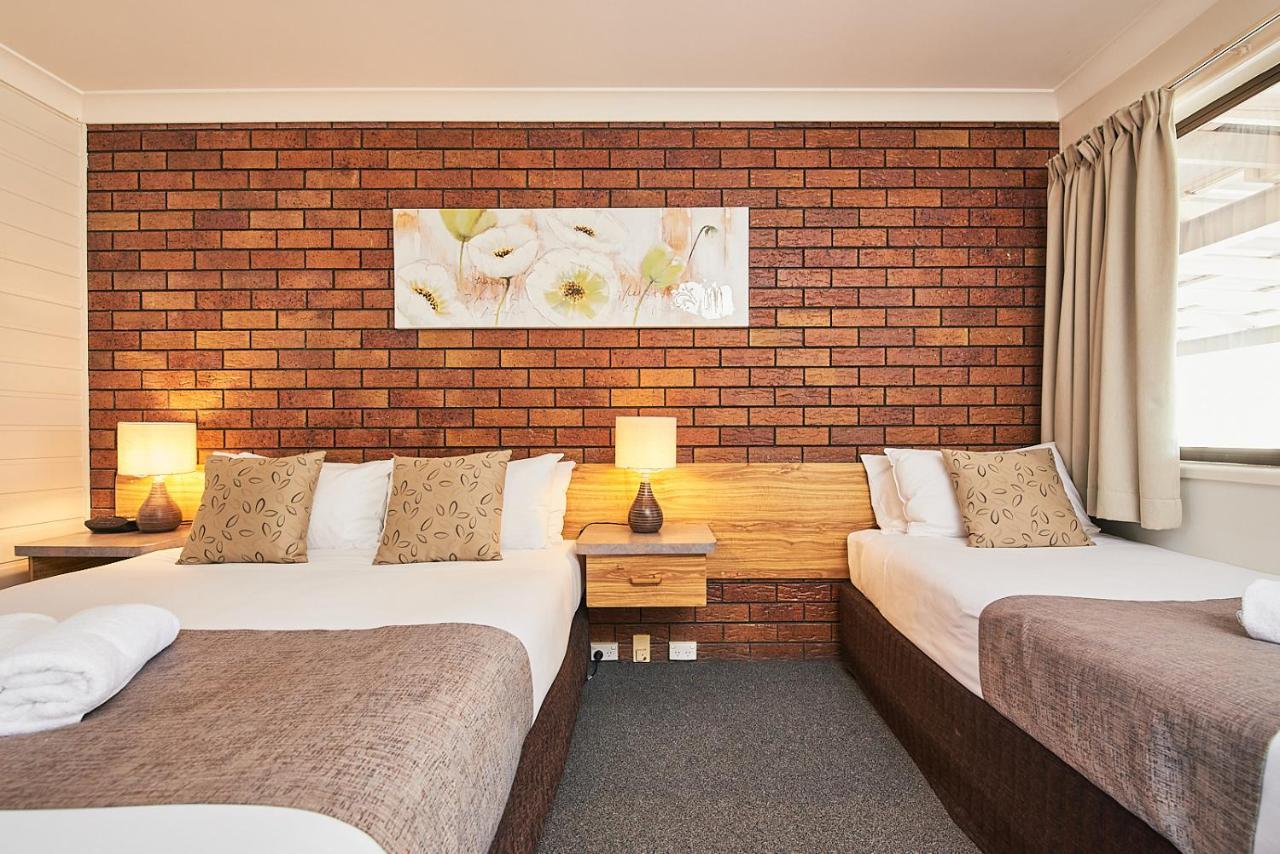 Motel Ruthven Street Motor 3*