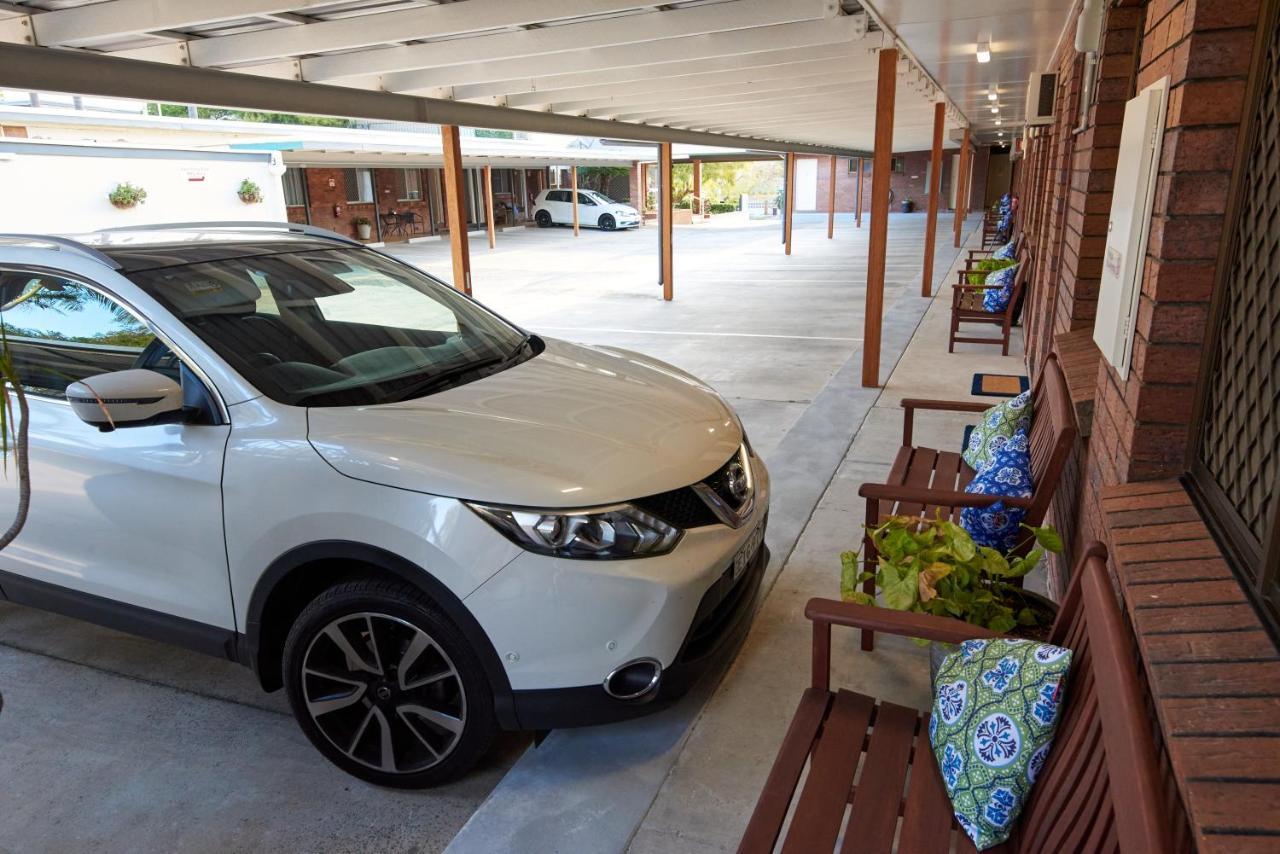 Motel Ruthven Street Motor 3*